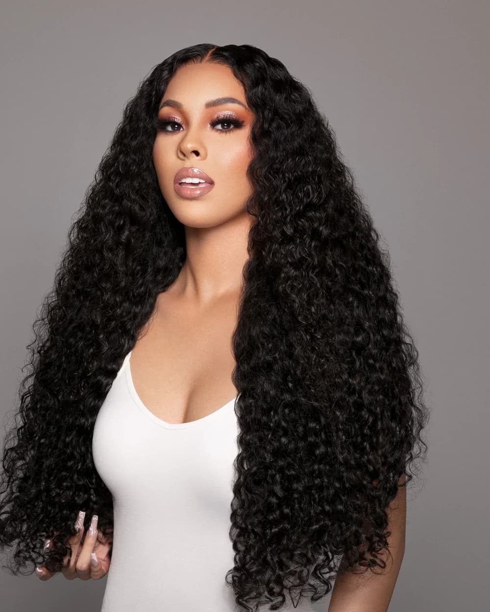 Curly raw hair texture